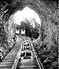 Alte Standseilbahn Stoos Tunnel bei der Ausweiche Foto Archiv standseilbahnen.ch Alte Standseilbahn Stoos Tunnel bei der Ausweiche Foto Archiv standseilbahnen.ch