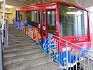 Standseilbahn Funiculaire Chaumont - Wagen in der Bergstation Chaumont