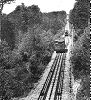 Die erste Version der Standseilbahn Biel-Magglingen mit drei Schienen 1887-1923 - Foto bei der Ausweiche mit 4 Schienen für die Kreuzung der beiden Wagen