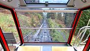 Interlaken Harder Kulm Standseilbahn - Aussicht bei der Talfahrt