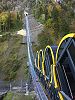 Stoosbahn neue Standseilbahn Stoos Wagen vor der Talstation und der Steilhang