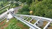 Domat/Ems Friedhof öffentlicher Schräglift Standseilbahn Foto Markus Seitz Archiv standseilbahnen.ch Domat/Ems Friedhof öffentlicher Schräglift Standseilbahn Foto Markus Seitz Archiv standseilbahnen.ch
