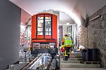 Mühleggbahn St. Gallen - Im modernen Standseilbahnwagen steckt viel Technik - Foto St. Galler Tagblatt