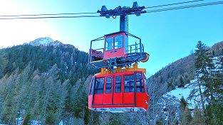 Seilbahn Heiligkreuz - Chummibort der Gommerkraftwerke Seilbahn Heiligkreuz - Chummibort der Gommerkraftwerke
