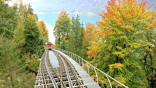 Giessbachbahn - historische Standseilbahn Hotel Giessbach am Brienzersee